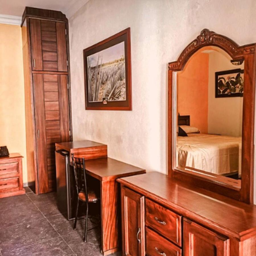 Hotel Delicias טקילה מראה חיצוני תמונה